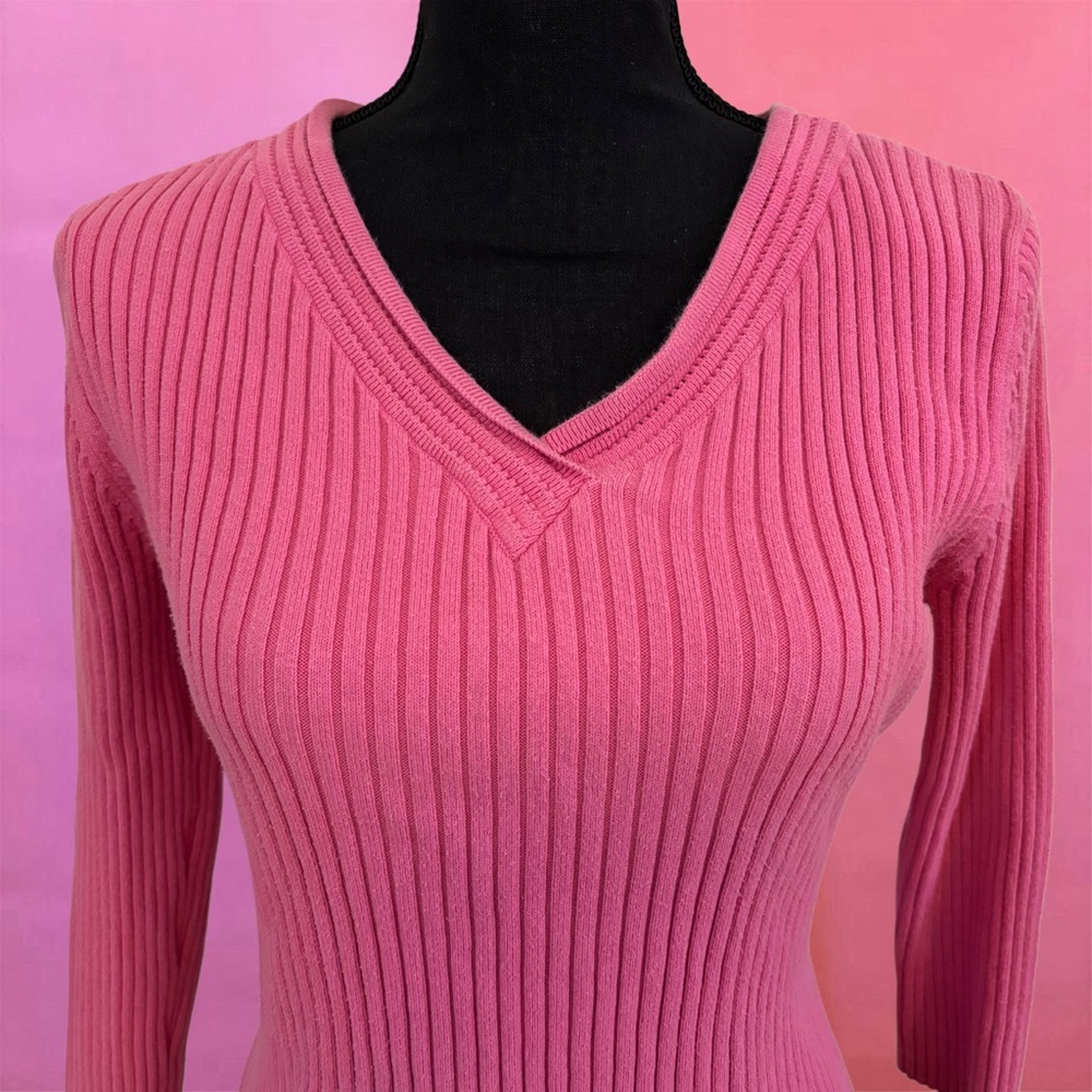 Y2K 2000s Eagle’s Eye Pink Coquette V-Neck Ribbed Sweater Knit Top - Medium - Picture 2 of 16